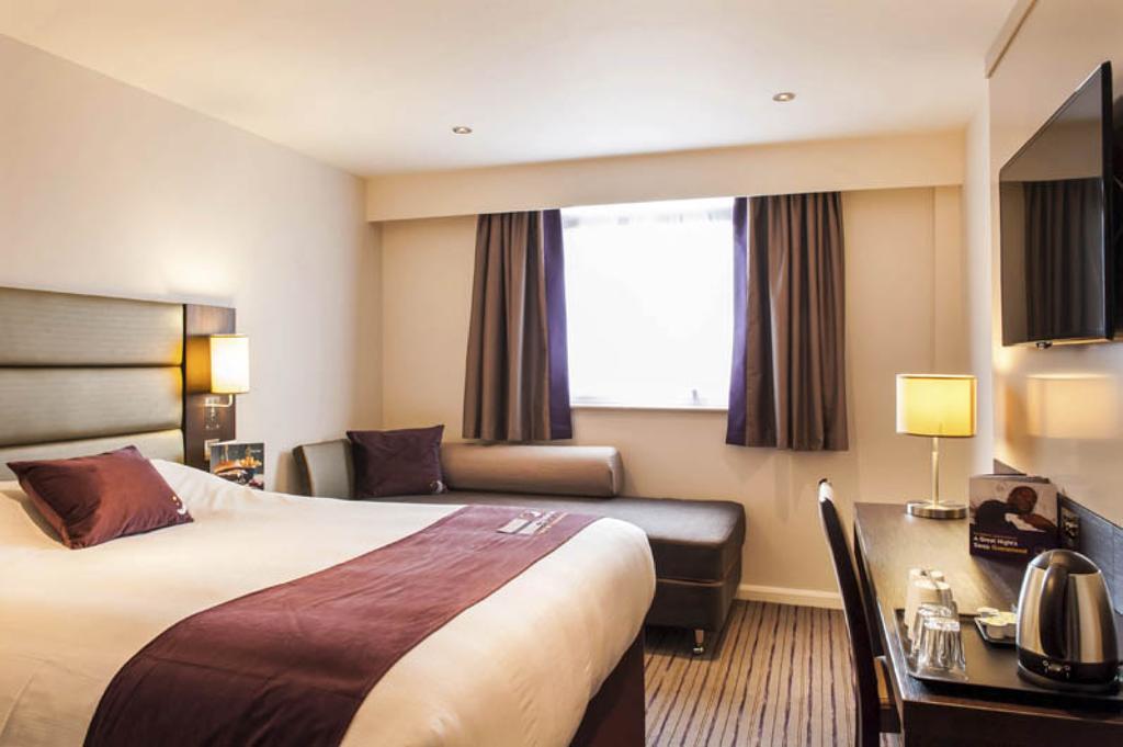 Premier Inn London Wandsworth Exteriör bild