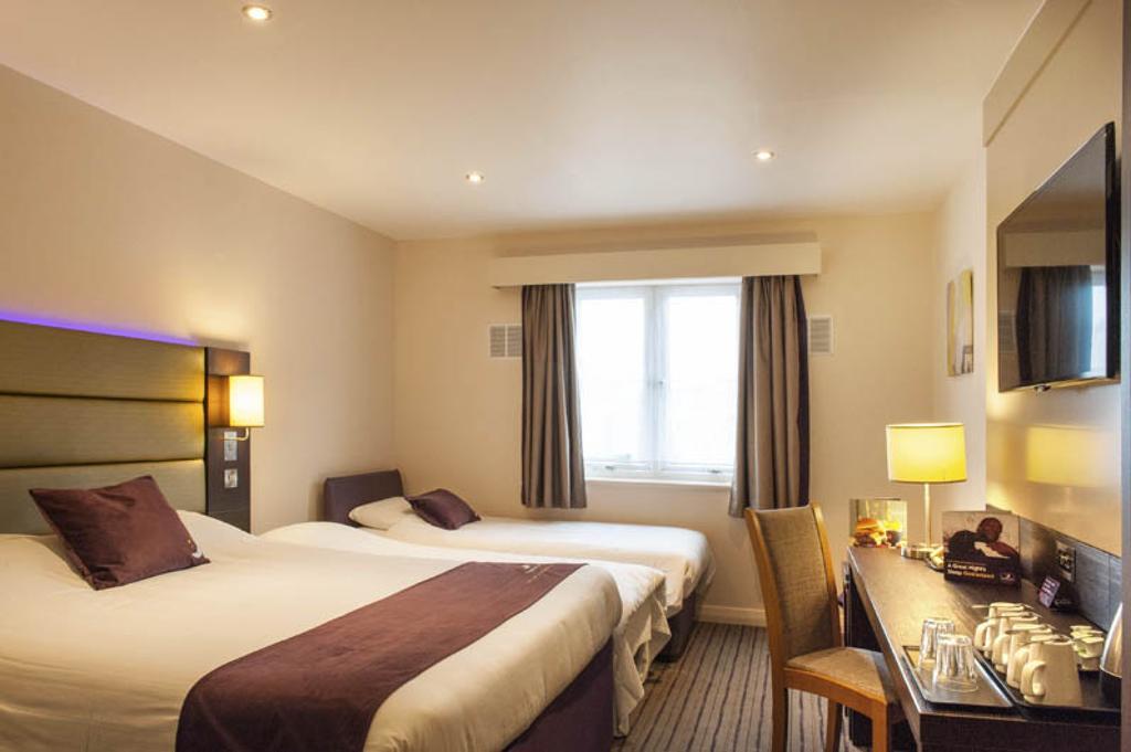 Premier Inn London Wandsworth Rum bild