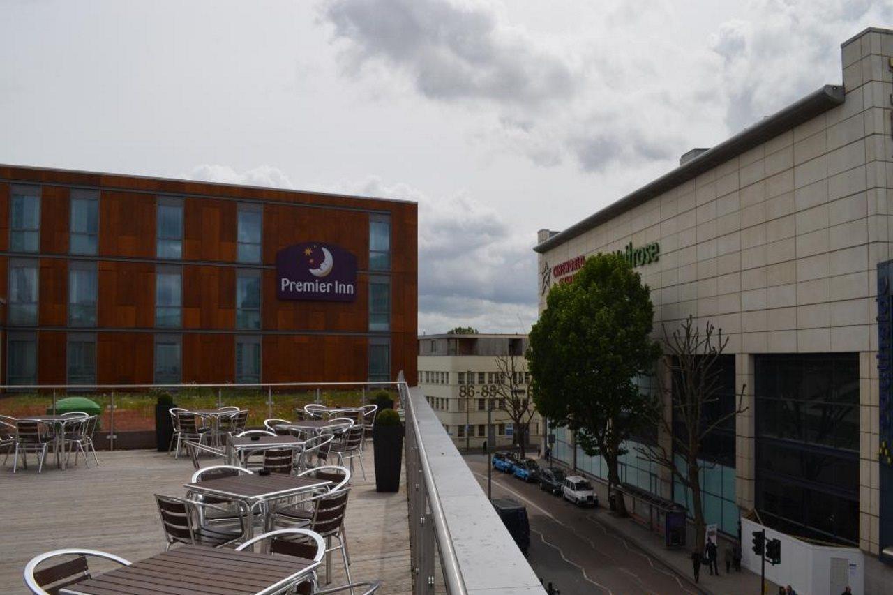 Premier Inn London Wandsworth Exteriör bild